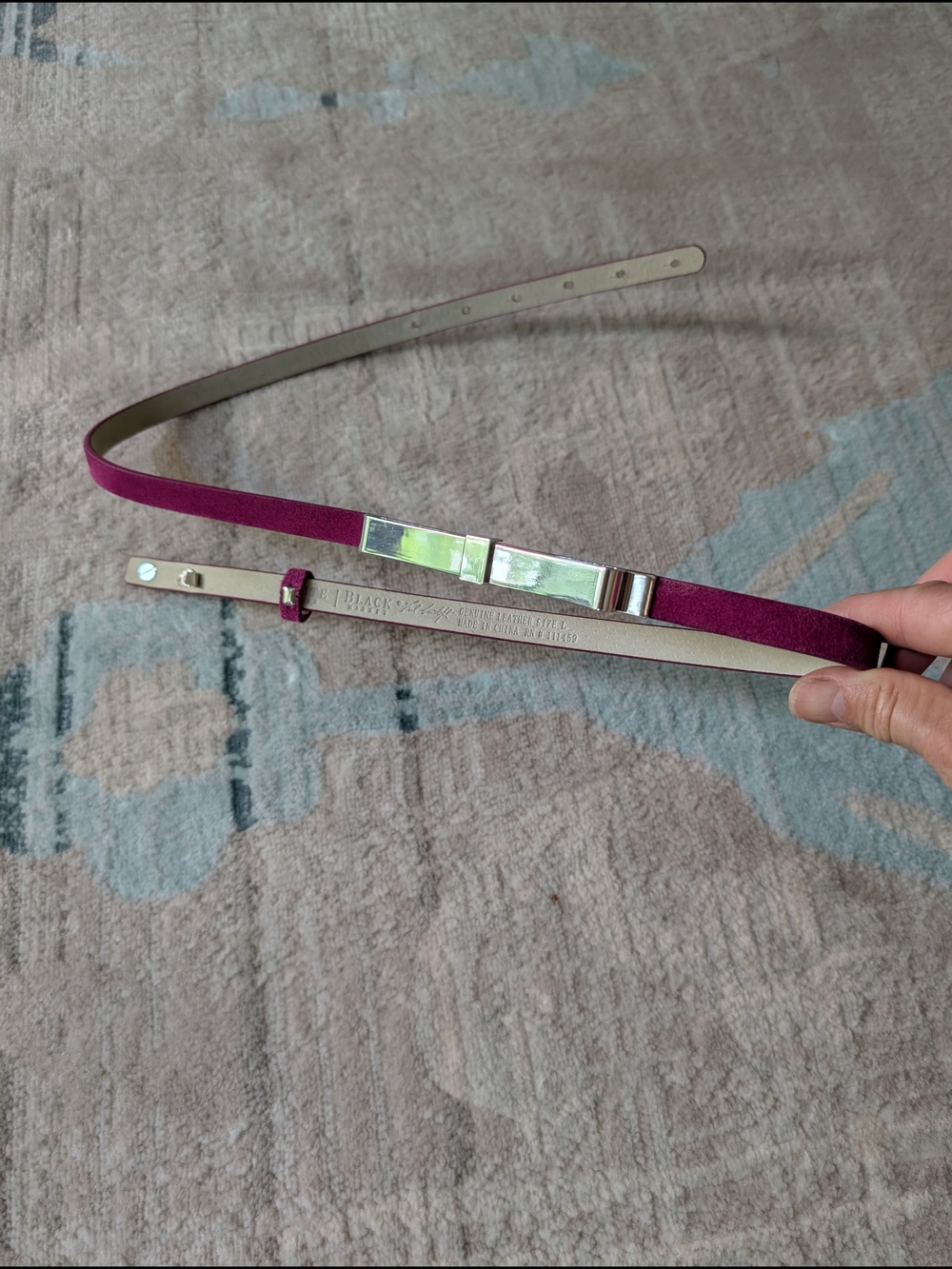 Women’s White House Black Market Slim Fuchsia Bow Accent Belt In Suede